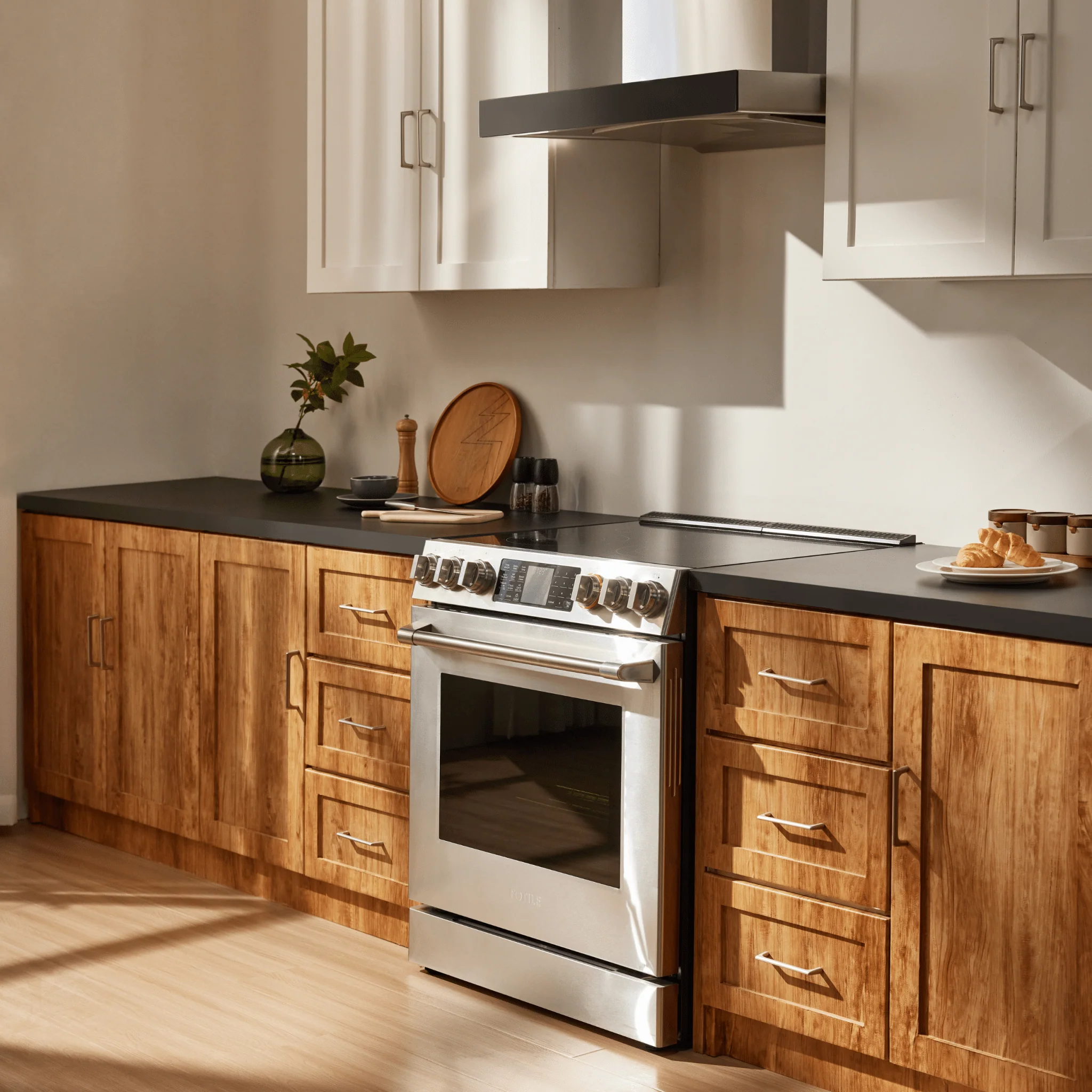 FreshBake™ 30" Electric Range ∙ Model RES30552 - Image 3